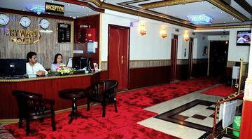 Sky Ways Hotel Dubai Bagian luar foto
