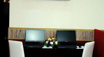 Sky Ways Hotel Dubai Bagian luar foto
